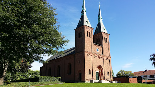 Ordrup Kirke