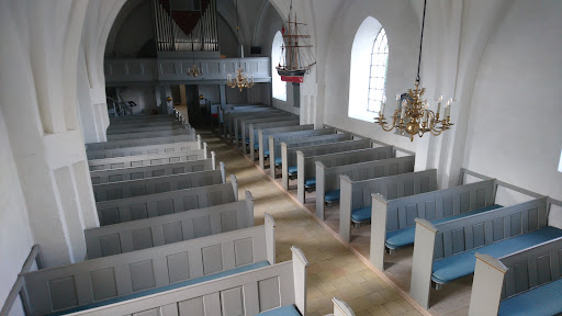 Landet Kirke