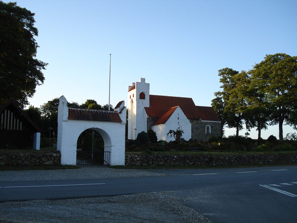 Mesing Kirke - Skøn gammeldags kirke i Danmark