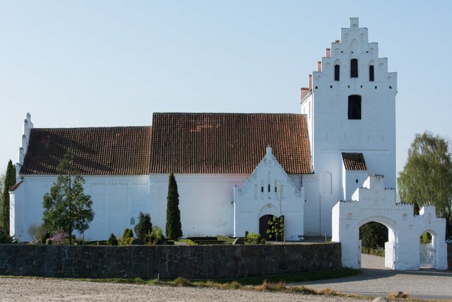 Aunslev Kirke 1 Aunslev Kirke - Smuk Kirke i Syddanmark med Rig Historie