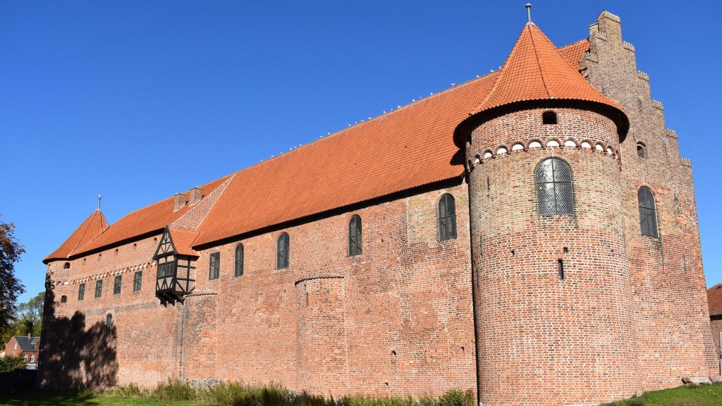 Nyborg Slot 1 Nyborg Slot – Historisk Slot på Fyn med Smuk Udsigt og Herlig Arkitektur