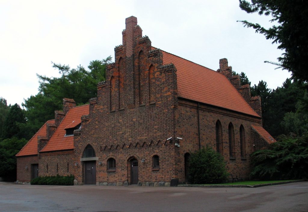 Søndre Kapel 1 Søndre Kapel – Skøn Kirke i Naturen | Arkitektur & Stille ⛪