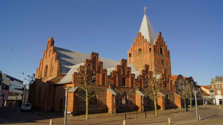 De bedste kirker i Grenaa