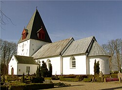 Aller kirke 1 Aller Kirke - Smuk Kirke i Danmark med Historisk Skønhed og Rolige Områder