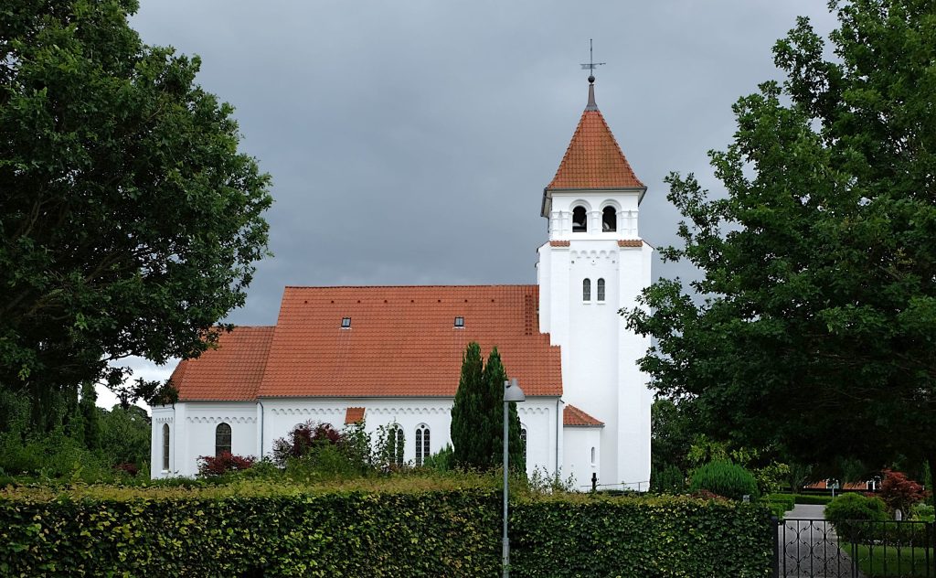 Nørre Bjert Kirke 1 Nørre Bjert Kirke - Smuk Kirke i Syddanmark med Historie og Fredfyldt Stemning