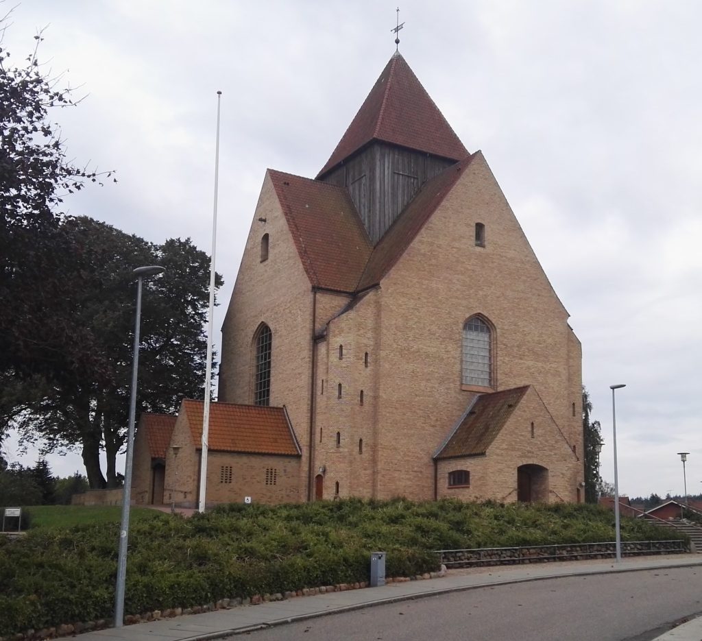 Mariehøj Kirke - Smuk Kirkearkitektur i Danmark
