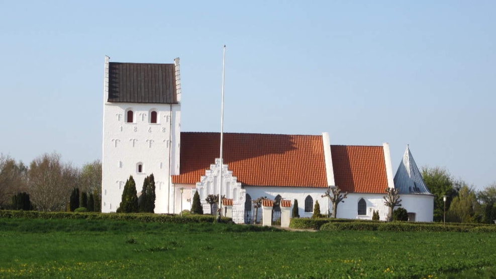 Taulov Kirke 1 Taulov Kirke - Smuk gammel kirke i Syddanmark med historisk charme