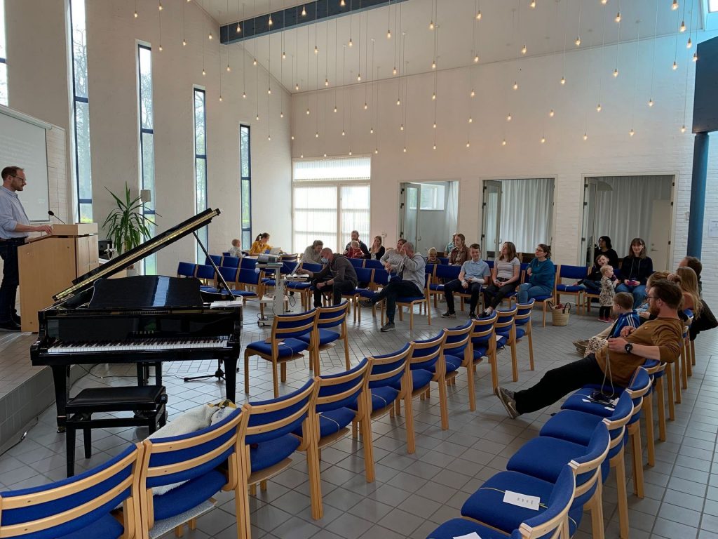 Køge Bugt Kirken 1 Køge Bugt Kirken - Smuk Kirke i Køge Bugt Området
