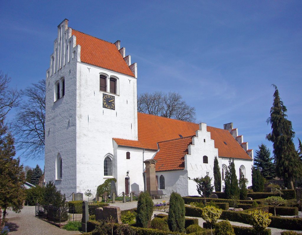Sengeløse Kirke 1 Sengeløse Kirke - Smuk gammel kirke i Sjælland, Danmark