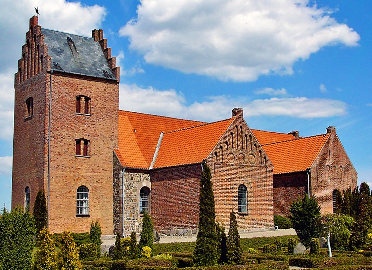 Kirke Stillinge Kirke 1 Kirke Stillinge Kirke - Skøn Sognekirke i Danmark