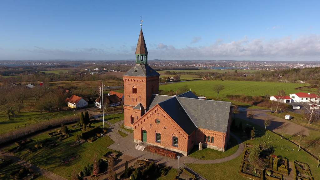 Bregninge Kirke 1 Bregninge Kirke - Smuk Kirke på Lolland i Danmark