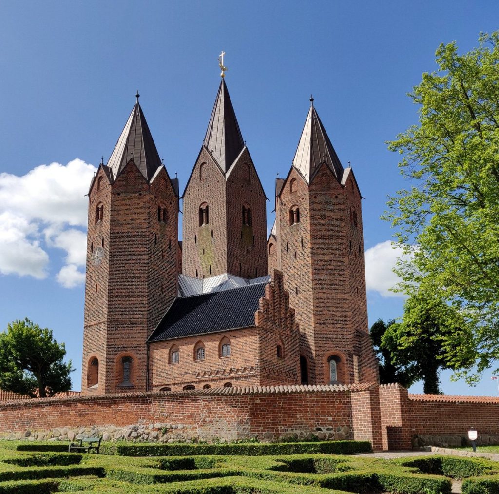 De bedste Kirker i Kalundborg 1 De bedste kirker i Kalundborg – Se smukke kirkebilleder og historie