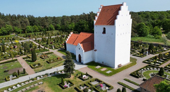 Elling Kirke 1 Elling Kirke - Smuk Kirke i Danmark med Historie og Arkitektur