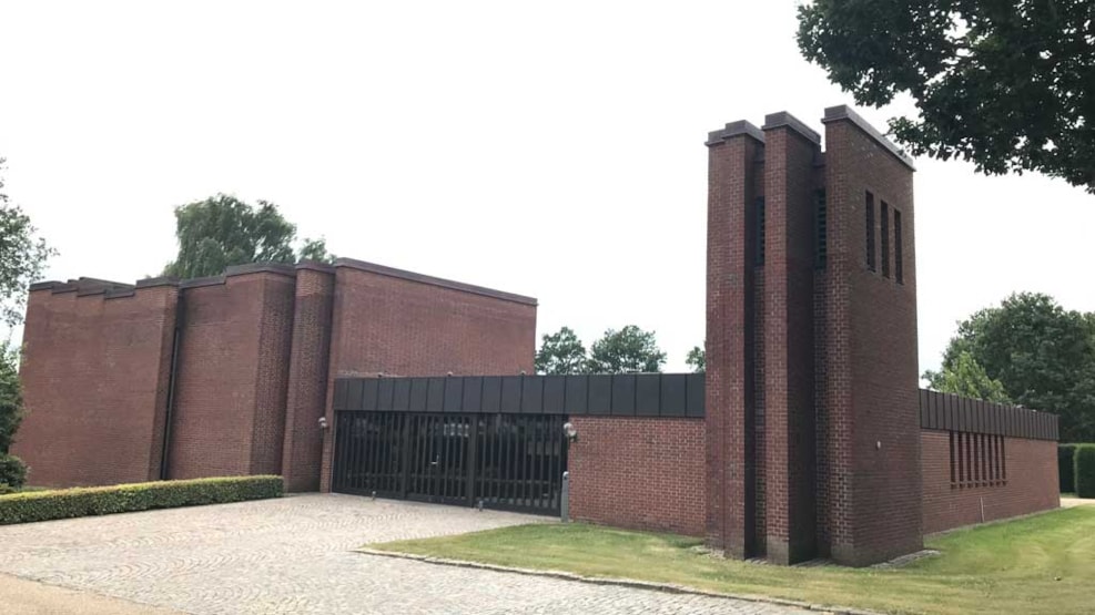 Ikast Østre Kirke 1 Ikast Østre Kirke - Smuk Kirke i Midtjylland, Arkitektur & Historie